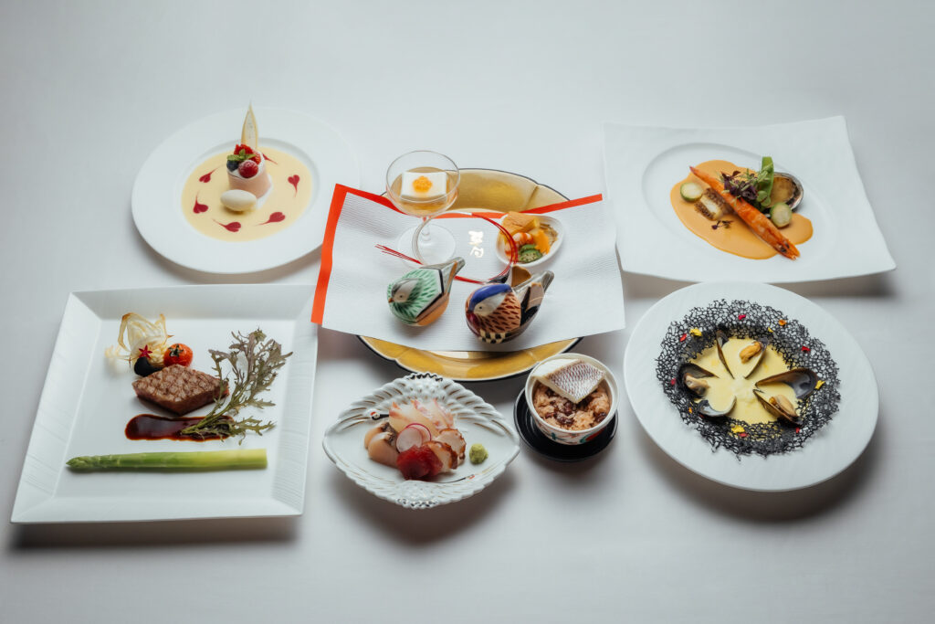 グランドニッコー淡路 総料理長こだわりの婚礼料理テーブル全景｜淡路島結婚式場