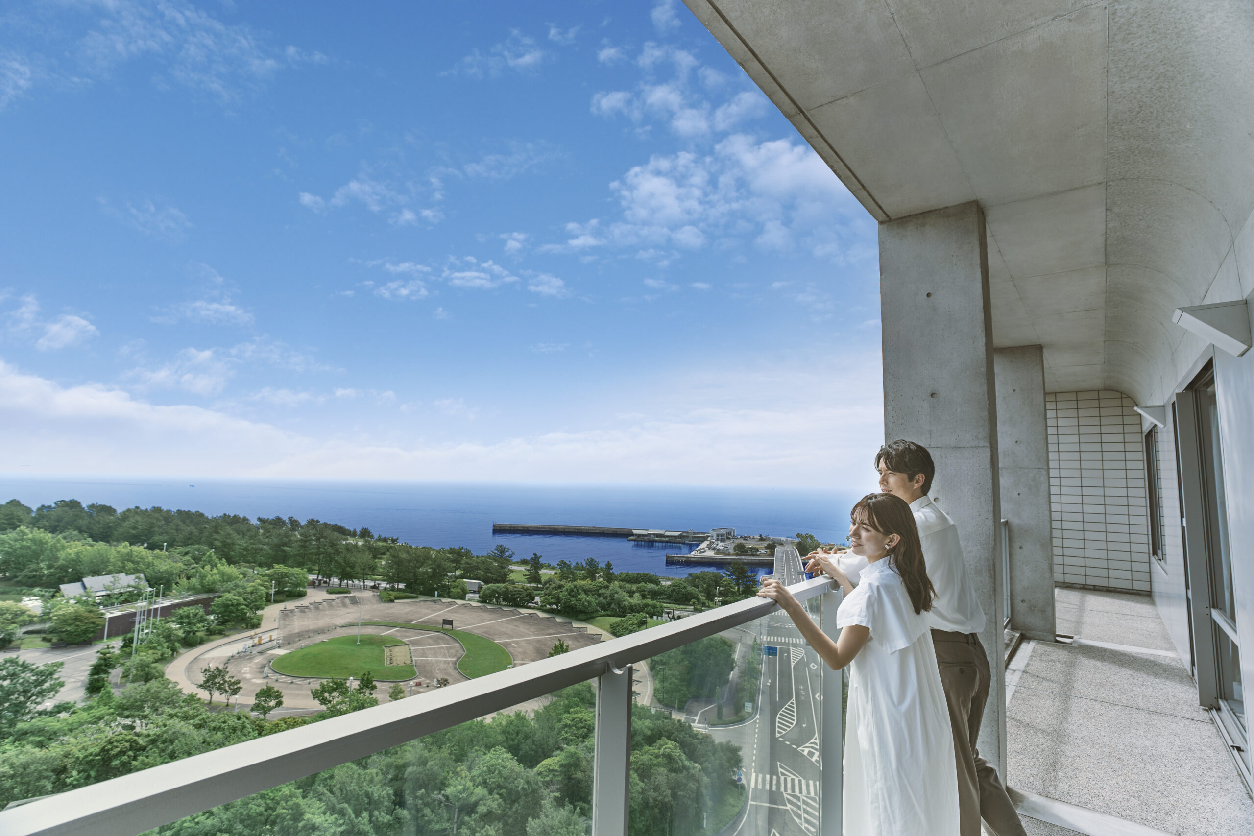 グランドニッコー淡路 瀬戸内海を望むリゾートウエディング全景｜淡路島ブライダル・結婚式場