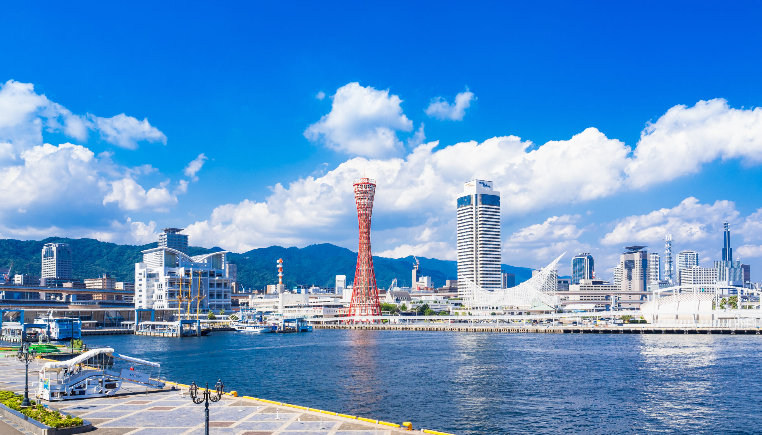 港町・神戸の街並みと海 異国情緒あふれる街のウエディング風景